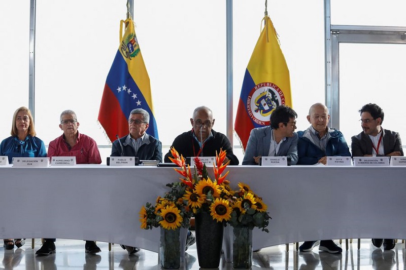 El Gobierno y la guerrilla del ELN invitaron a Estados Unidos a participar en la mesa de diálogos de paz que se reanudó el pasado 21 de noviembre en Caracas.