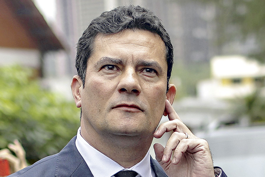 El juez Sergio Moro, responsable de la Operación "Lava Jato” en primera instancia, aceptó la invitación del presidente electo de Brasil, Jair Bolsonaro, para ser ministro de Justicia del Gobierno que asumirá el próximo 1 de enero.