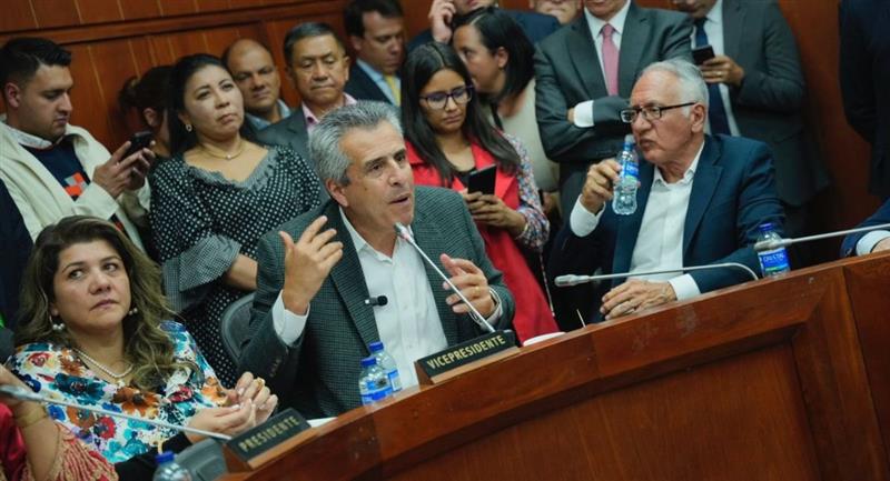 El Senado de Colombia archiv\u00f3 en la Comisi\u00f3n S\u00e9ptima el proyecto de ley del gobierno que establec\u00eda una reforma al sistema de salud.