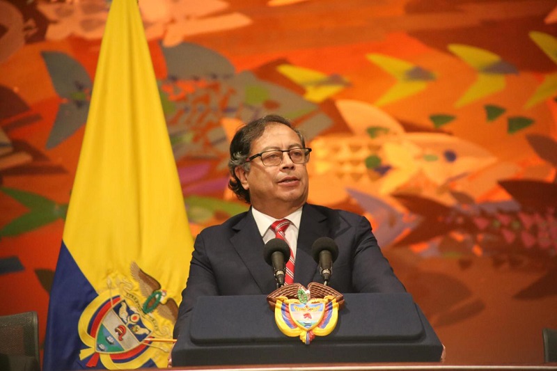 En un discurso que duró casi dos horas, el jefe de Estado le dijo a los congresistas que deben ser conscientes que el Gobierno de Colombia está discutiendo los temas centrales y neurálgicos que afectan a la cotidianidad de cada colombiano
