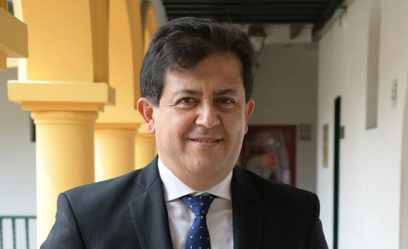 Andrés Castro Franco, quien hace una semana obtuvo una de las dos más altas votaciones dentro de la Comisión Accidental del Congreso encargada de este proceso de selección, debe lidiar ahora con el escándalo de la multinacional brasilera Odebrecht por cuenta de que uno de sus más cercanos amigos es el actual magistrado de la Comisión Nacional de Disciplina Judicial, Juan Carlos Granados Becerra.