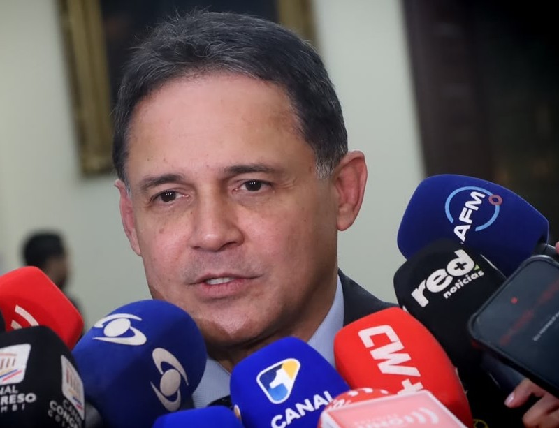 Presidente del Senado invita a congresistas sumarse a campaña donando un salario para damnificados del terremoto