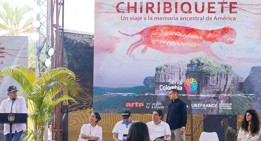La participación del presidente Gustavo Petro en el lanzamiento del documental sobre Chiribiquete, en un ambiente de colorido y belleza de lo que es la orinoquía colombiana, reafirmó su compromiso con la protección del patrimonio natural, cultural y ancestral del país.