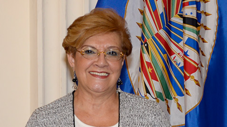 En entrevista a Juan Manuel Flórez Arias, de El Colombiano, la presidenta de la Comisión Interamericana de Derechos Humanos, Esmeralda Arosemena, fue contundente en defender la función de la Jurisdicción Especial para la Paz tras señalar que el alto tribunal “tiene que mostrarle a los ciudadanos colombianos que su trabajo es apegado a derecho. Con eso, se garantiza que la jurisdicción no sea igualada con la impunidad”.