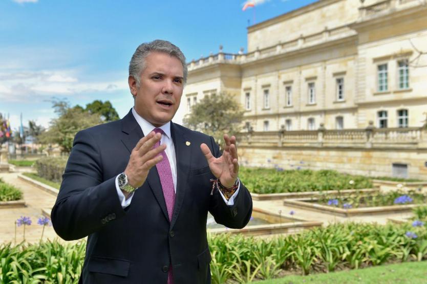 Los protagonistas: el Presidente de la República y los partidos políticos. El primer paso se dio con la convocatoria del jefe de estado para dialogar con los jefes de los partidos que apoyan al Gobierno, al igual los independientes, que acudieron a la cita a la Casa de Nariño, pero que no generó un consenso al no contar con la participación de los partidos de la oposición.