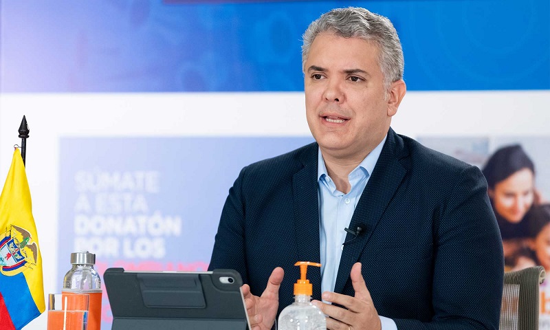 El presidente Iván Duque Márquez fue contundente en señalar que “Nosotros debemos entender que no es una opción viable para la sostenibilidad de nuestras sociedades sencillamente decir: vamos a encerrarnos hasta que aparezca una vacuna; tenemos que aprender a convivir con este virus (covid-19) y tenemos que ganarle”.