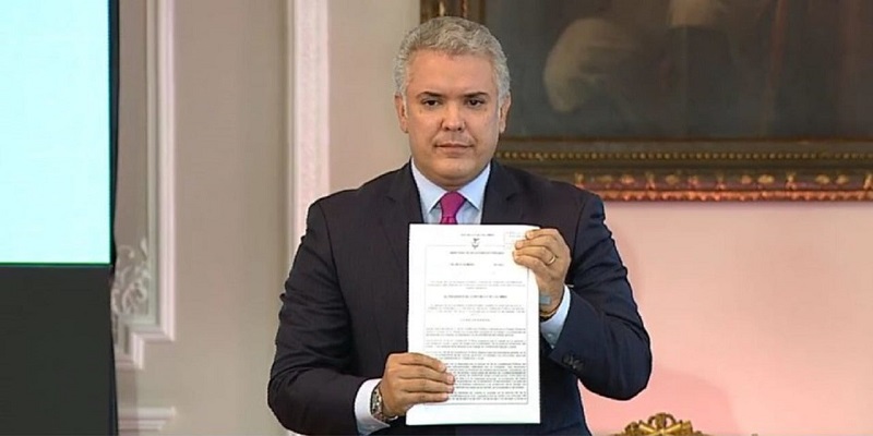 Así lo afirmó el presidente de Colombia Iván Duque Márquez, al oficializar la firma del decreto para regularizar la situación de migrantes venezolanos.