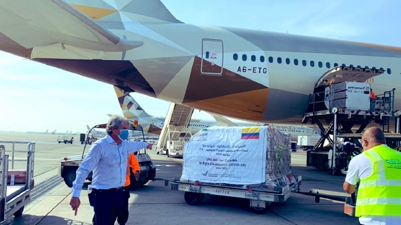 La donación consta de 18 contenedores con implementos médicos valorados en más de $39.000 millones