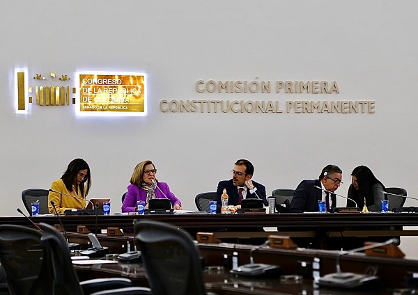 Así lo afirmó la ministra de justicia, Margarita Cabello, quien anunció que el Gobierno presentará a consideración del Congreso, a partir del 16 de marzo, el proyecto que crea la Jurisdicción Agraria, “una obligación que tenemos con el Acuerdo de Paz”.