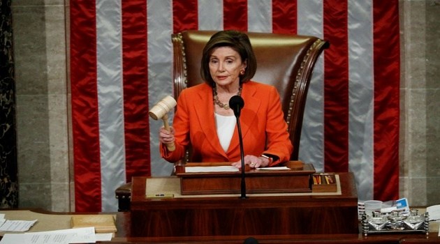 Otro paso dio el Congreso de los Estados Unidos en materia investigativa contra un jefe de Estado de ese país norteamericano: La Cámara de Representantes, de mayoría demócrata, aprobó la resolución que formaliza juicio político al presidente Donald Trump.
