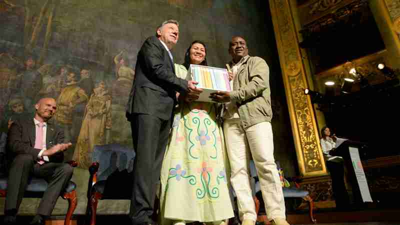 Ofrenda para la construcción de la paz