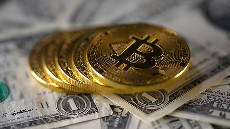 La barrera de los US50.000 cayó finalmente para el precio de Bitcoin. Este martes 16 de febrero, el valor de mercado de la criptomoneda superó esa cifra por primera vez en su historia, con un nuevo impulso cercano al 5% en las últimas 24 horas.