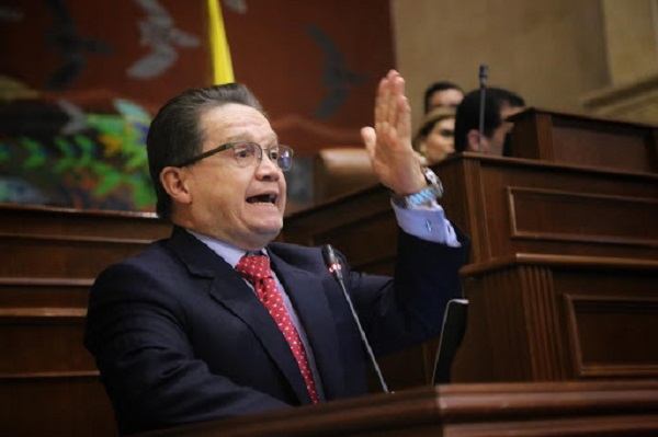 Así lo afirmó el vocero del Partido Liberal en el senado Guillermo García Realpe quien exhortó al Gobierno en sesión virtual de la plenaria de la corporación cumplir con los $100.000 millones que ofreció 