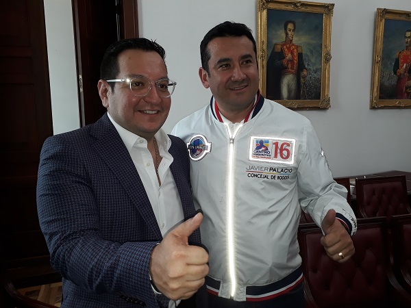 El vicepresidente de la Cámara de Representantes Oscar Villamizar oficializó su apoyo al concejo de Bogotá, al candidato del Centro Democrático con el Número 16 en el tarjetón, Javier Palacio.