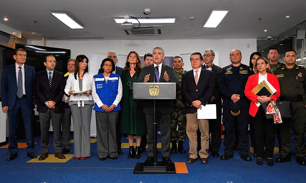 La pandemia del Coronavirus (Covid-19) llevó al Gobierno a decretar la Emergencia Sanitaria y en el Distrito Capital a establecer la Alerta Amarilla para contener su propagación, medidas contundentes que deben ser acatadas por todos los ciudadanos de Colombia y sus visitantes, con el objeto de controlar el aumento del contagio que ya asciende a 9 personas infectadas en el país.