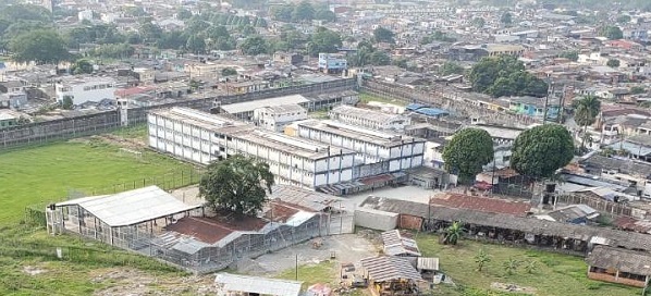 Así lo informó el gobernador del Meta, Juan Guillermo Zuluaga, quien reportó 85 casos nuevos de contagio por Covid-19 en la cárcel de Villavicencio. Ya son 508 las personas con el virus en ese centro carcelario.