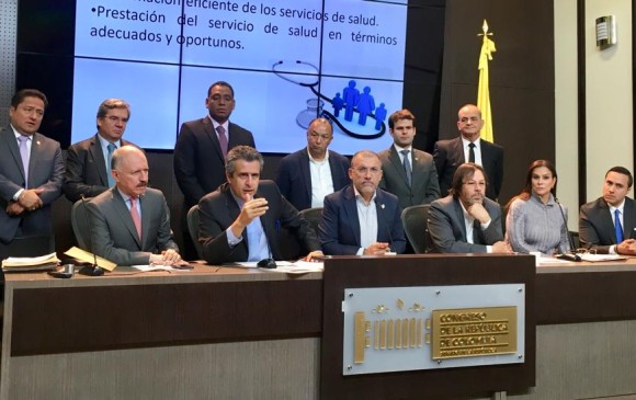 Así parece llamarse la nueva coalición política en el Congreso. Varios de los más connotados congresistas de los Partidos Liberal, Cambio Radical y la U, anunciaron y radicaron un paquete de iniciativas legislativas, que con seguridad, van a llegar a puerto seguro, dado a que estos tres partidos alcanzan prácticamente la mitad en ambas cámaras.