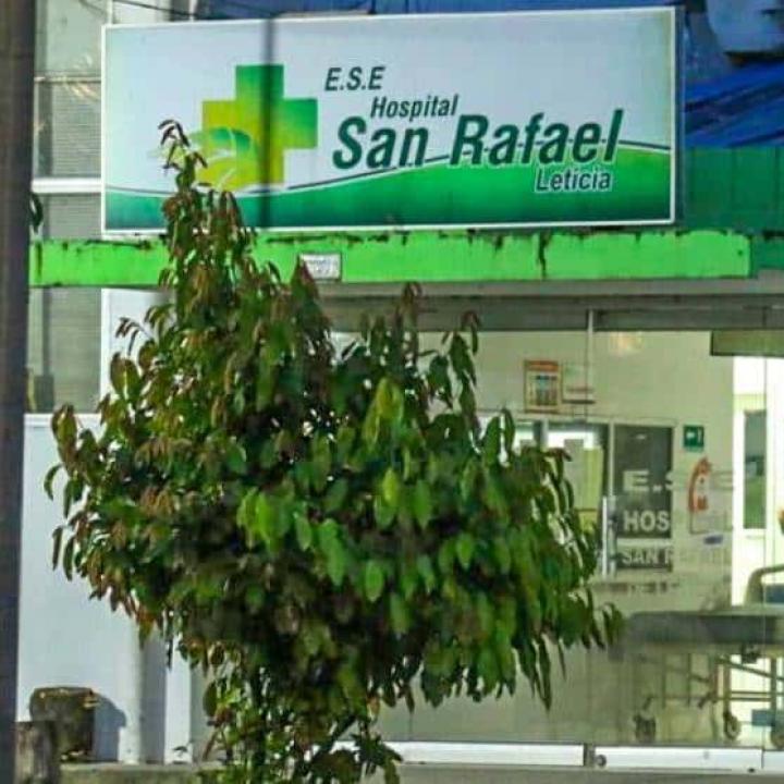 El Ministerio de Salud anunció que el caso tiene que ver con una paciente contagiada con la nueva cepa brasileña de coronavirus en territorio colombiano y que fue atendida en el hospital de Leticia.