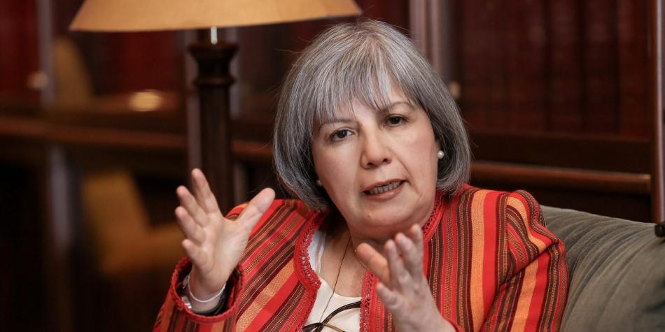 Luego del anuncio del Presidente Iván Duque Márquez de objetar seis artículos de la Ley Estatutaria de la JEP, la presidente de la JEP, Patricia Linares, sostuvo a través de un comunicado que recibían con el “respeto debido” la decisión y agregó que “Tenemos la tranquilidad que brinda la afianzada tradición democrática que ha caracterizado a nuestro país, de pleno respecto a la autonomía de los poderes públicos, la cual garantizará el funcionamiento de la JEP”, indicó Linares.