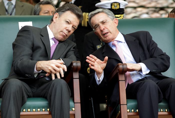 El expresidente y senador de la República, Álvaro Uribe Vélez, después de 11 años, sostuvo que su Ministro de Defensa y jefe de Estado de Colombia, del 2010 al 2018, Juan Manuel Santos, no tuvo nada que ver con “Operación Jaque”.
