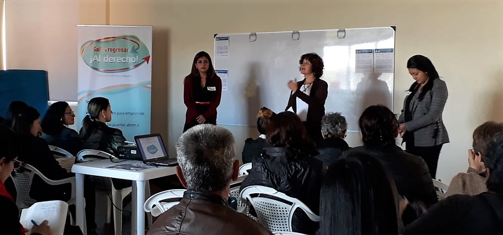 'Salir o regresar ¡al derecho!', es una campaña pedagógica que busca ‘enseñar’ a los colombianos a migrar correctamente. Es una iniciativa de la Dirección de Asuntos Migratorios, Consulares y Servicio al Ciudadano del Ministerio de Relaciones Exteriores, con el apoyo de la Organización Internacional para las Migraciones – OIM. 