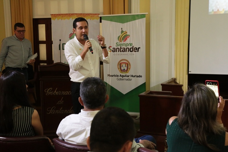 La Gobernación de Santander a través del secretario de Vivienda y Habitat Sustentable, Fabián Andrés Vargas Porras, anunció subsidios para construcción y mejoramiento de vivienda, con el objeto de “atacar el déficit cualitativo y cuantitativo de la vivienda en el departamento”.